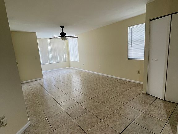 4th image of 2881 N Oakland Forest Dr APT 102