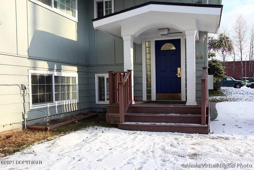 513 E 24th Ave #6 - 6 — Photo 1