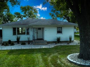 617 N Hartwell St, Gilman, IL 60938