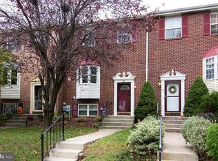 24 Hallview Ct, Nottingham, MD 21236