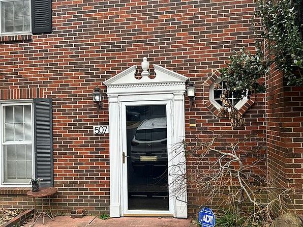 507 Cambridge Place Dr