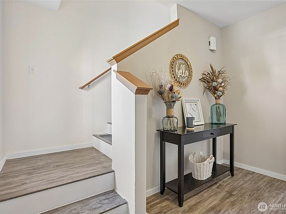 3rd image of 18413 SE 242nd Court
