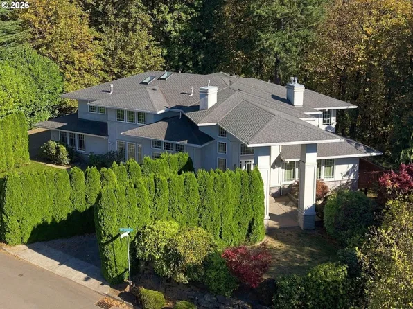 9820 NW Skyview Dr, Portland, OR 97231