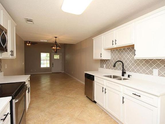 4th image of 870 Dunwoody Pl