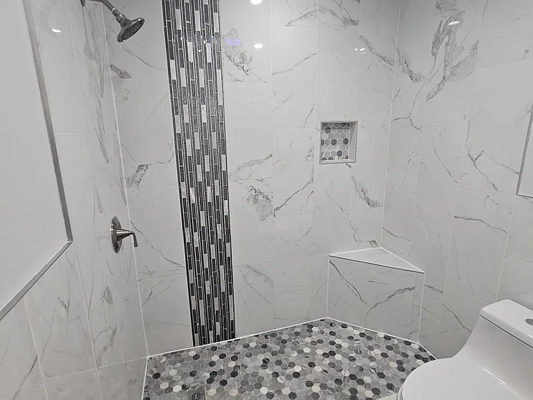 228 Duncan Ave #2 — Photo 5