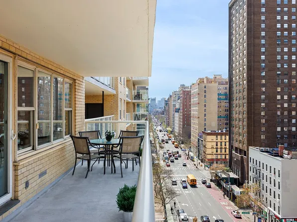 305 E 24th St APT 11C, New York, NY 10010