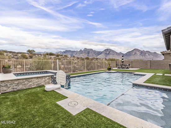 11858 N Silver Village Pl, Tucson, AZ 85737