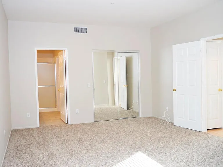 2413 N Summit Circle Gln — Photo 11