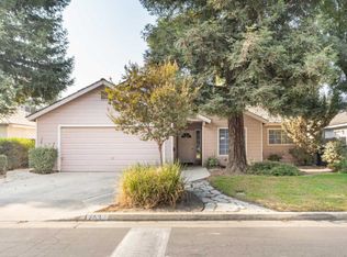 2433 N Michael St, Visalia, CA 93292
