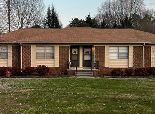 11629 S Williamsburg Dr, Knoxville, TN 37934