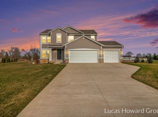 9142 Wabasis Pointe Dr NE, Greenville, MI 48838