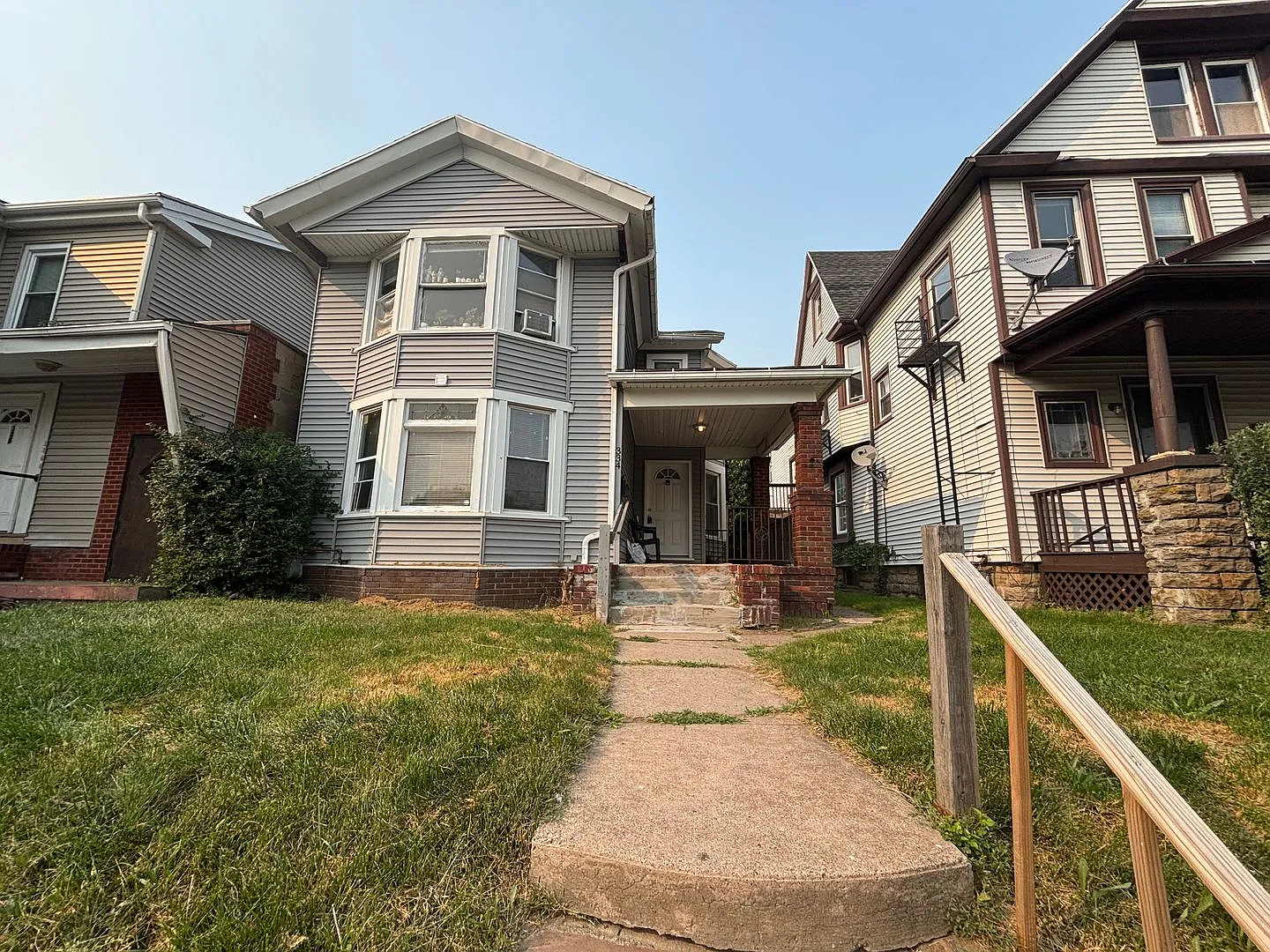 334 University Avenue — Photo 3