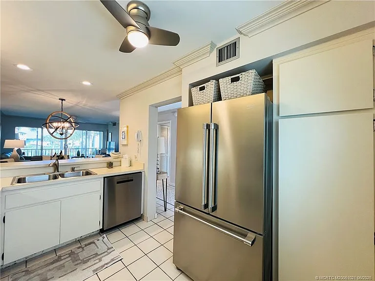 1550 NE Ocean Blvd #C204 — Photo 7