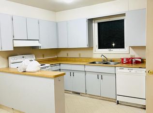 92 Dalhousie Dr, Winnipeg, MB R3T2Y8