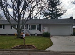 1235 Fairview Dr, Prairie Du Sac, WI 53578