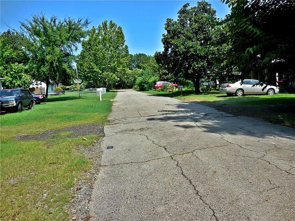 2nd image of 108 Stone Ave