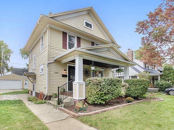 2nd image of 1201 E Bronson St
