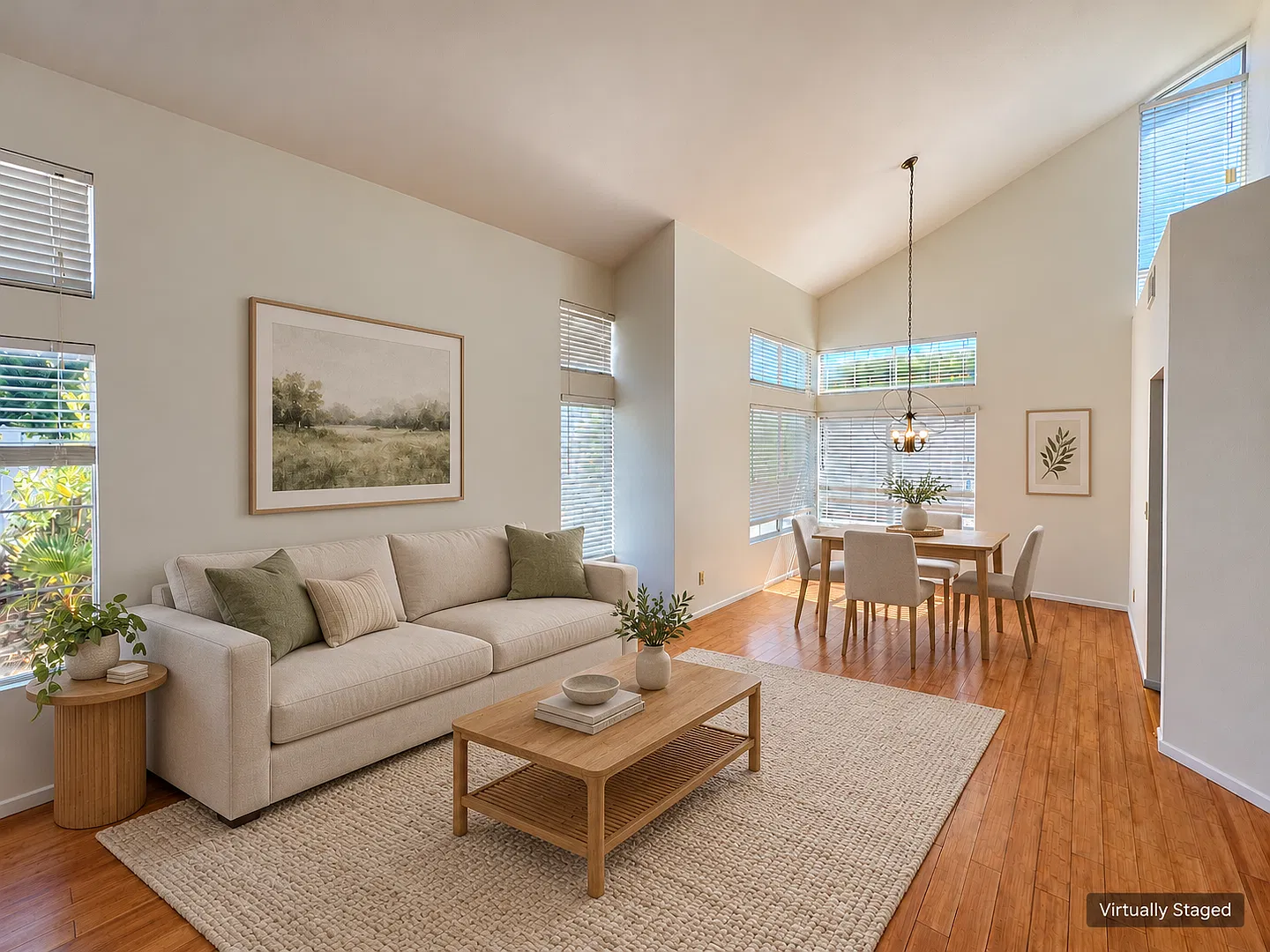 Spacious 4-Bedroom Home with Backyard in Mira Mesa — Photo 4