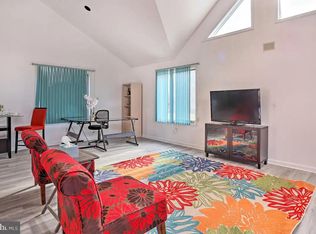 215 Bryn Mawr Ave, Newtown Square, PA 19073