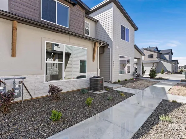 772 S Calhoun Ln, Star, ID 83669