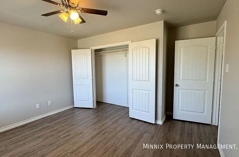 4319 E 61st St — Photo 5