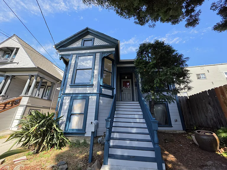 3139 Harrison St — Photo 27