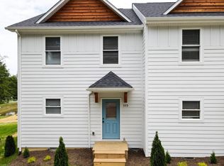 103 Mount Tabor Rd, Blacksburg, VA 24060