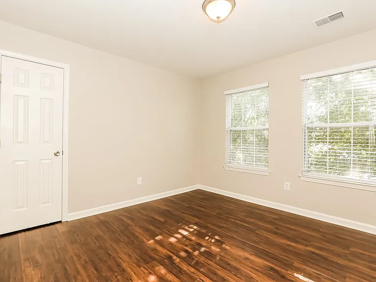 398 Roxie Ct — Photo 14