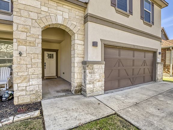 4th image of 11316 Red Oak Turn