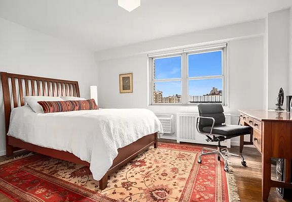 3rd image of 100 W 93rd St APT 11C