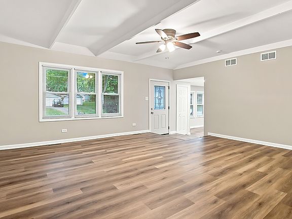 5th image of W1136 Celandine Rd