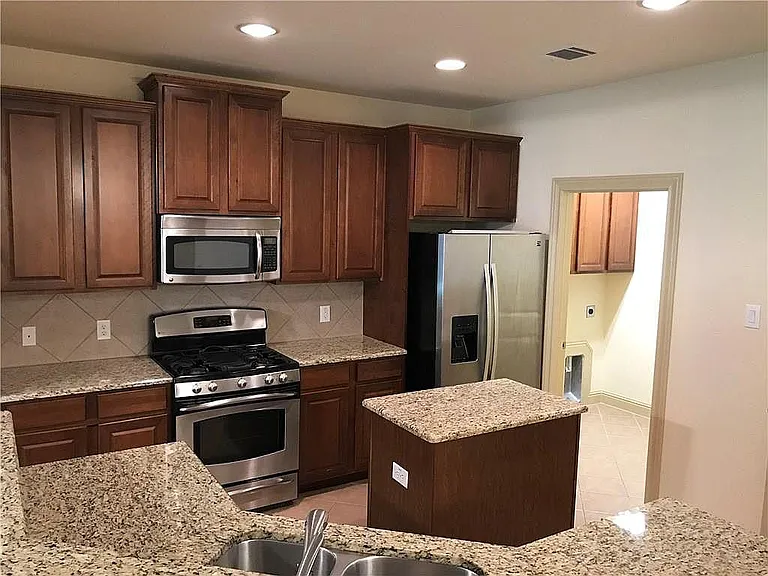 2635 Eagle Dr — Photo 6