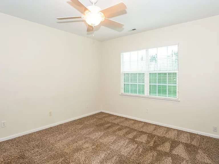 6827 Blake Brook Dr — Photo 11