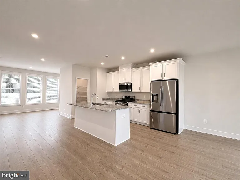 131 Sapphire St — Photo 20