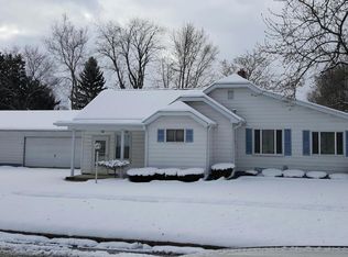 1909 Goguac St W, Battle Creek, MI 49015
