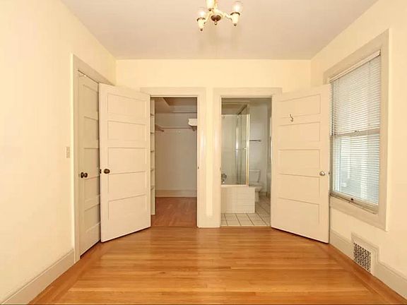 4th image of 360 Cowper St APT 15