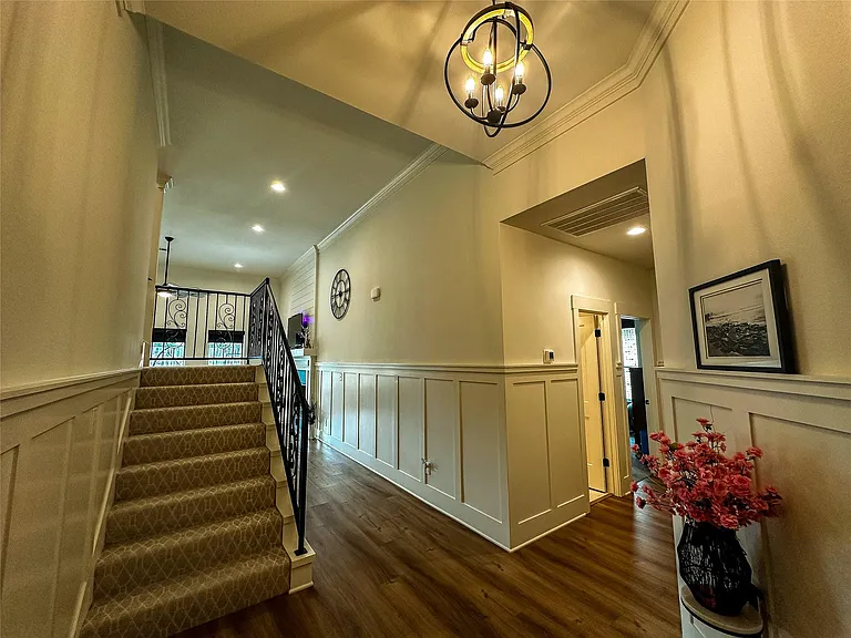 313 Mandavilla Way — Photo 18