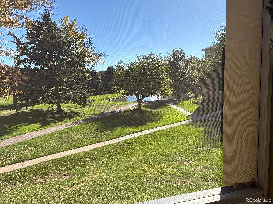 2 bed, 2.0 bath, 1200 sqft, $1,750 — Photo 2