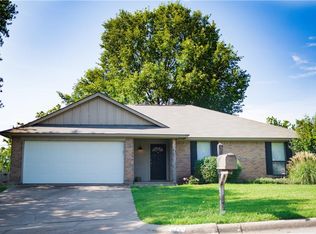 1420 Tobie Layne St, Benbrook, TX 76126