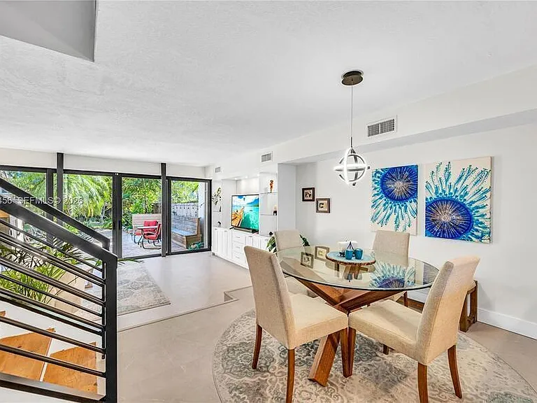 7018 SW 53rd Ln — Photo 14