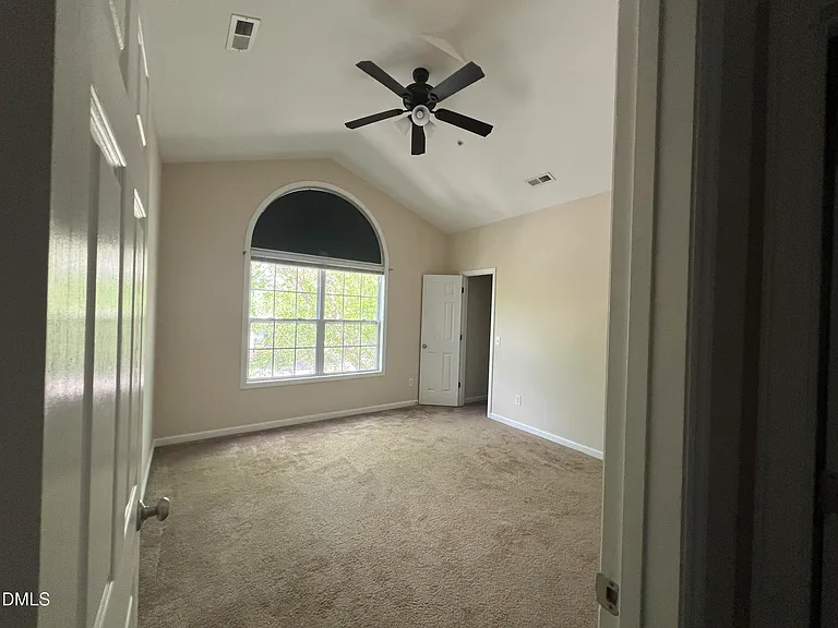 1221 Claret Ln — Photo 18