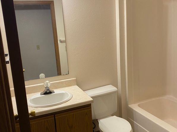 1703 University Dr SE #205