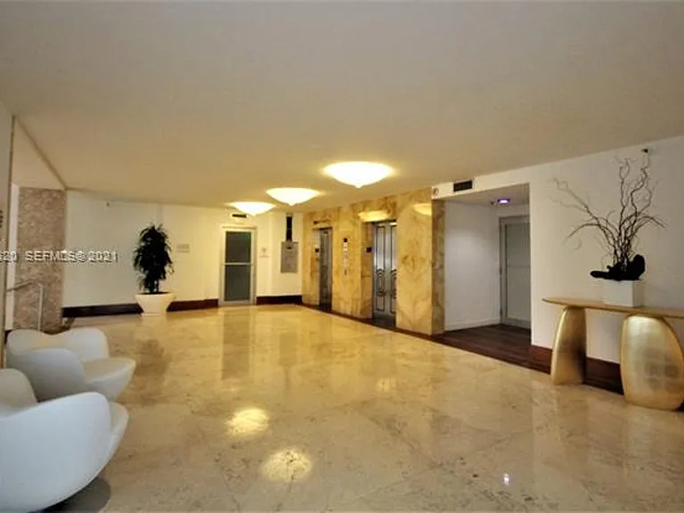 5151 Collins Ave #1030 — Photo 25