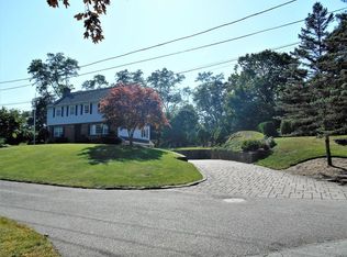 7 Driscoll Ln, Beverly, MA 01915