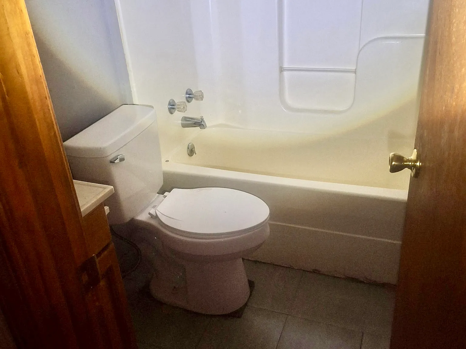 2 bed, 790 sqft, $689 — Photo 2
