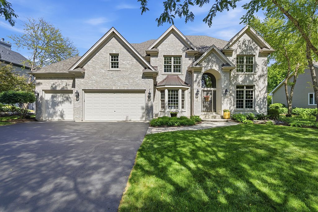 740 Fox Run Dr - Property Image
