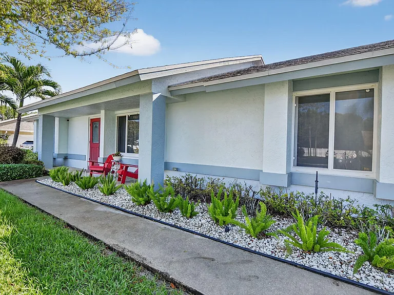 18298 102nd Way S — Photo 5
