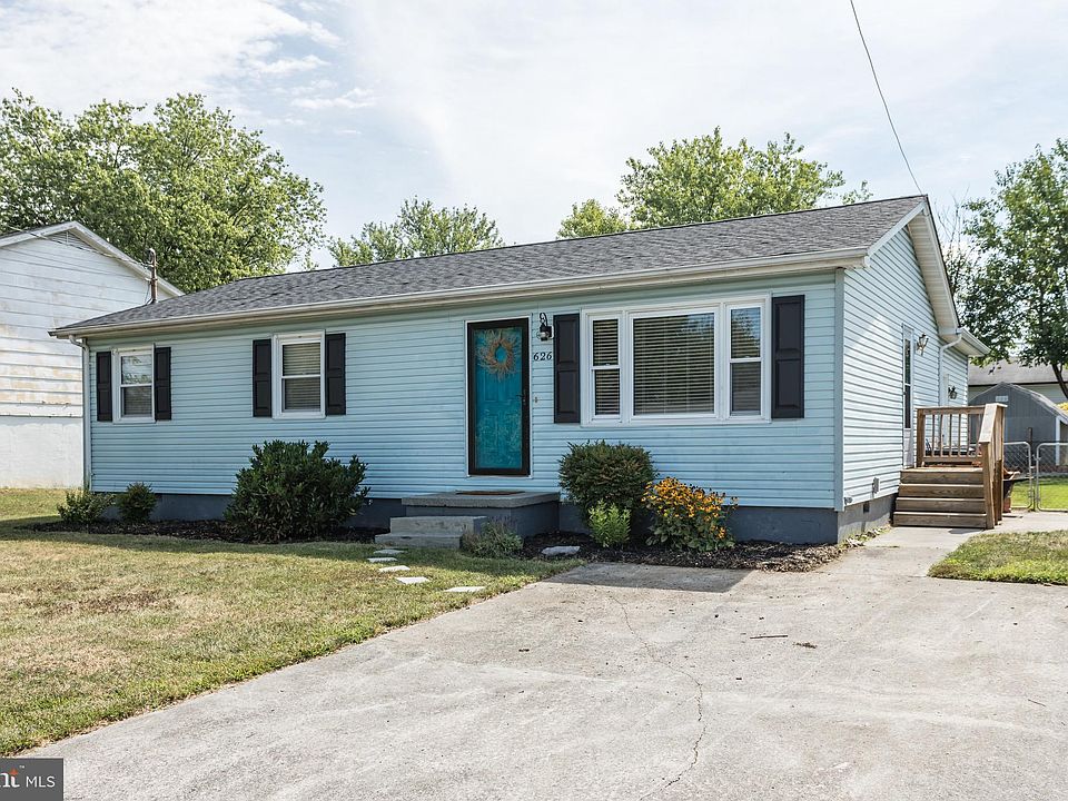 1st image of 626 Ewell St