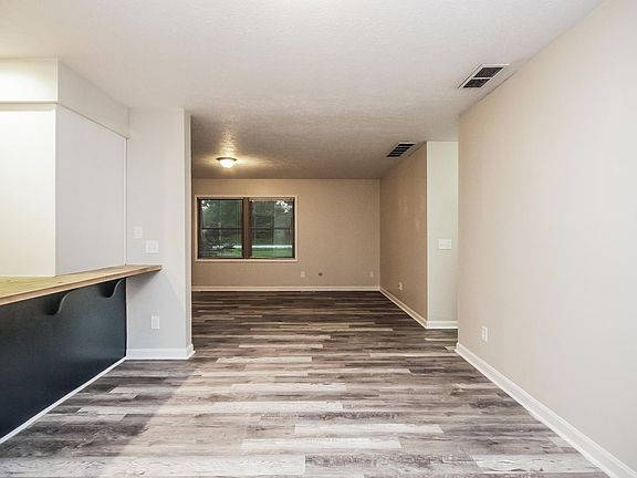 4th image of 5283 Villa Ct