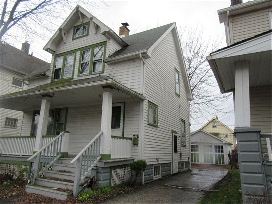 1st image of 2912 E 119th St